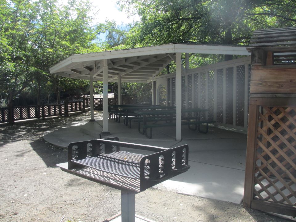 Brahma's Barbecue Grill