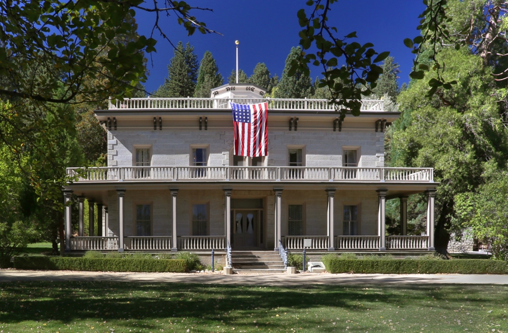 https://www.washoecounty.gov/parks/files/images/park%20images/Bowers%20mansion%20Richard%20Massey