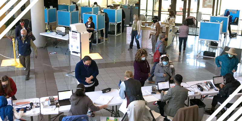 picture of people voting